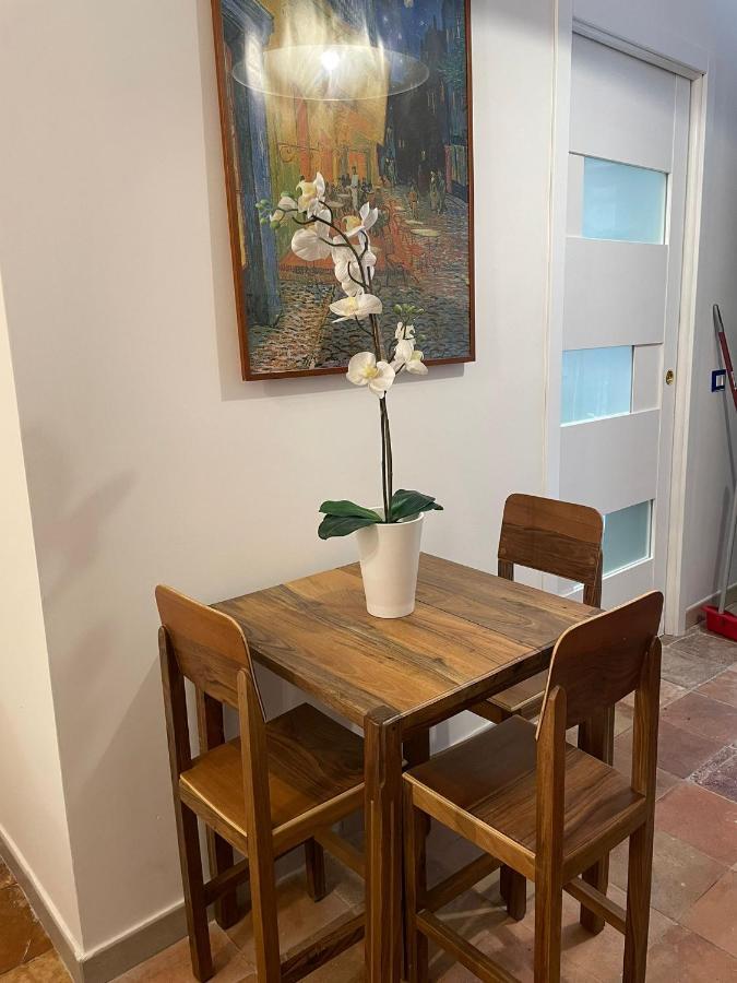 La Dimora Del Santo Appartement Napels Buitenkant foto